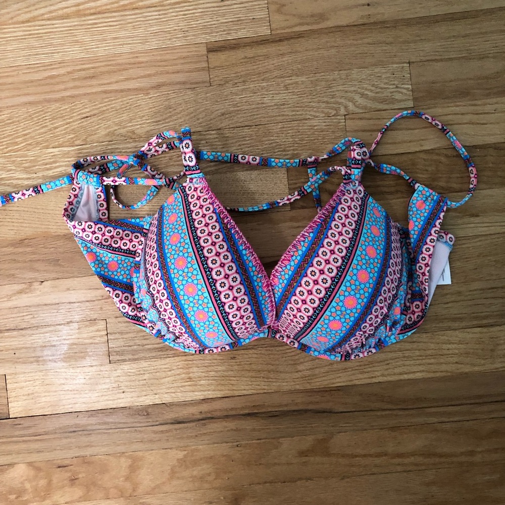 Brand new Bikini top